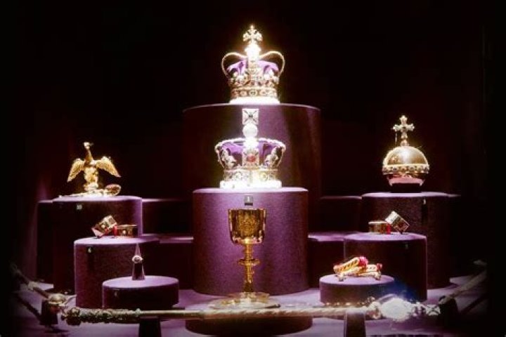 What's Jewels Net Worth? The Surprising Fortune of the Iconic Figure